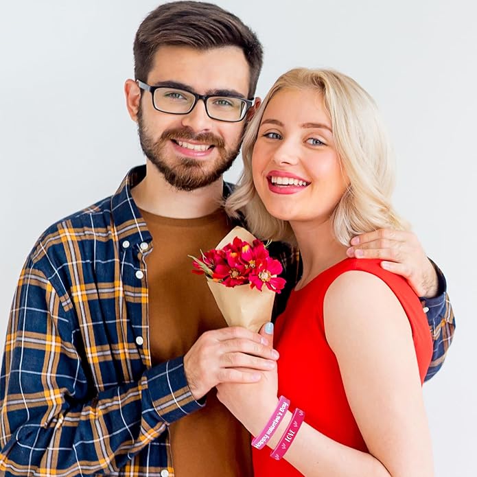 60 Pcs Valentine's Day Silicone Wristband 6 Designs Red Pink Love Heart You're My Sweet Rubber Bracelets for Wedding Anniversary Birthday Party Favor Supplies