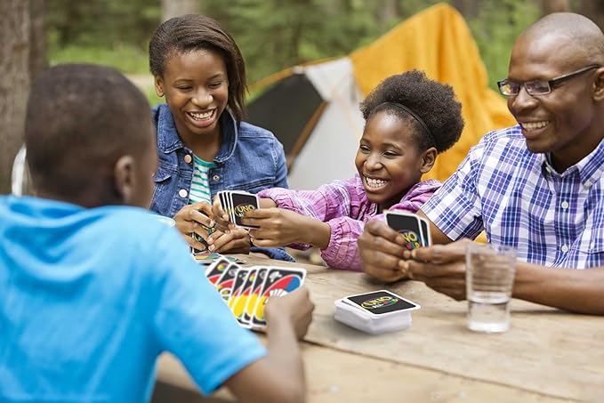 Mattel Games UNO All Wild Card Game for Family Night, Travel Game in Collectible Tin Where All Cards Are Wild, 2-10 Players (Amazon Exclusive)