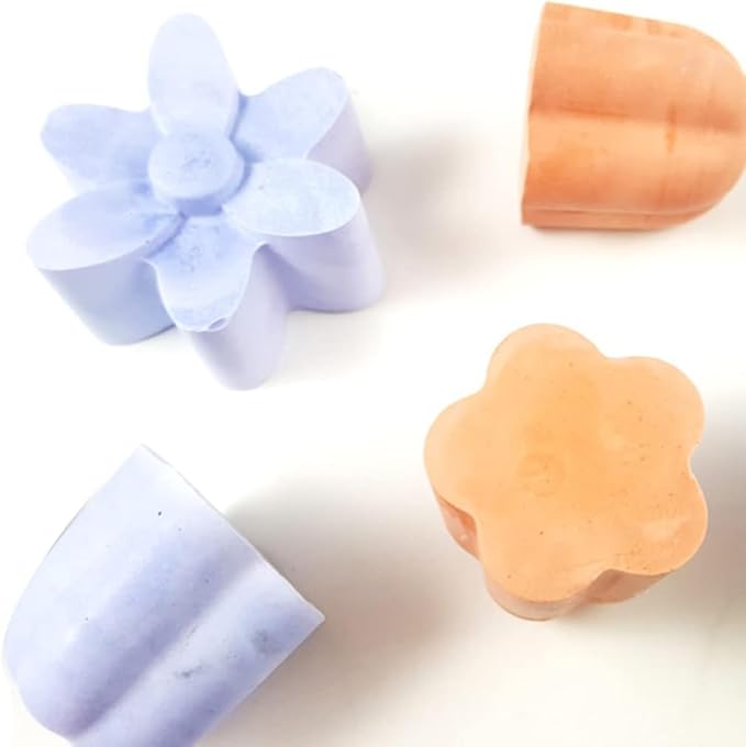 1Pc Hamster Chew Toy Teeth Grinding Stone for Hamsters Chinchillas and Rabbits Mineral Stone Chew Toy for Small Animal Teeth Cleaning Supplies (Random Pet Rainbow Ball Foam Pets Dog) Pet Supplies