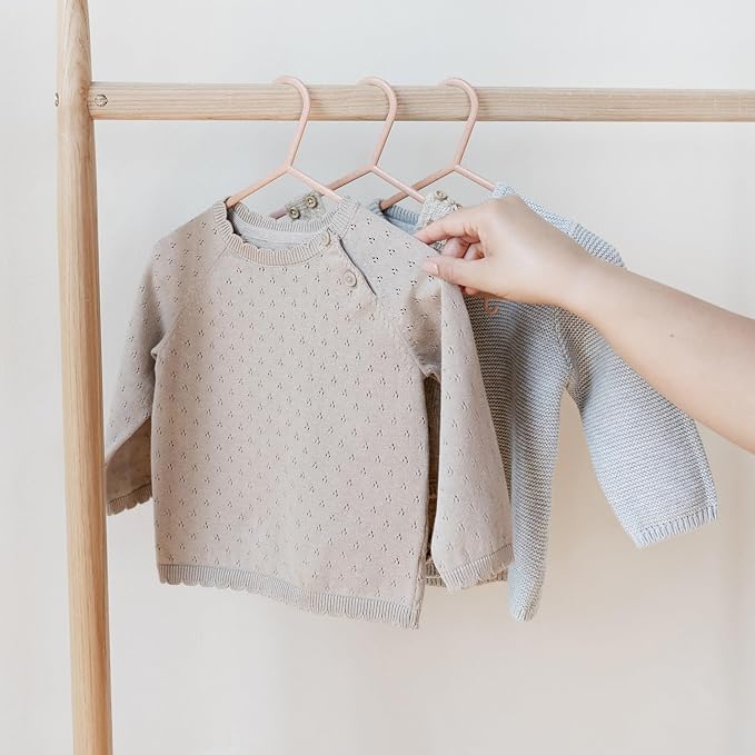 3 Sprouts Wheat Straw Plastic Hangers - 30-Pack Eco-Conscious Toddler Hangers for Child & Baby Clothes, Coats - Kid Closet Hangers Ideal for Small Girls, Boys, Children & Kids - Speckled Pink