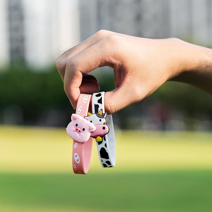 30 PCS Farm Animal Party Favors 10 Silicone Wristbands 20 Slap Bracelets Themed Birthdays Party Supplies Decorations Decor Cow Barn Animals Sheep Pig Horse Tractor Pattern Girls Boys Gifts