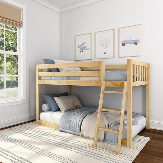 Max & Lily Fundamental Twin Low Bunk Bed, Kids Solid Wood Modern Bed Frame with Strong Wooden Slats, Non-Toxic Finishes, High Weight Capacity, Natural