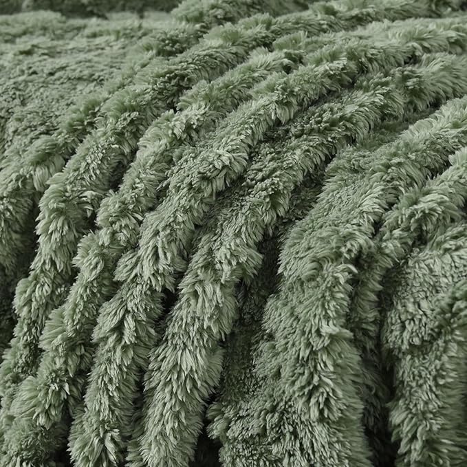 vctops Geometric Jacquard Plush Recliner Chair Cover Soft Fuzzy Fluffy Reclining Chair/Furniture Protector with Elastic Straps for Kids, Pets(Green,21.7")