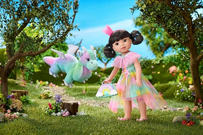 American Girl WellieWishers 14.5-inch Emerson Doll Playset with Crisella The Dragon, Doll Dress and Accessories, and Storybook, for Ages 4+
