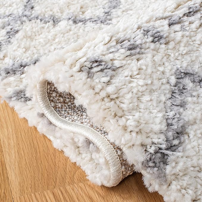 SAFAVIEH Arizona Shag Collection Runner Rug - 2'3" x 12', Ivory & Grey, Moroccan Design, Non-Shedding & Easy Care, 1.6-inch Thick Ideal for High Traffic Areas in Living Room, Bedroom (ASG741F)