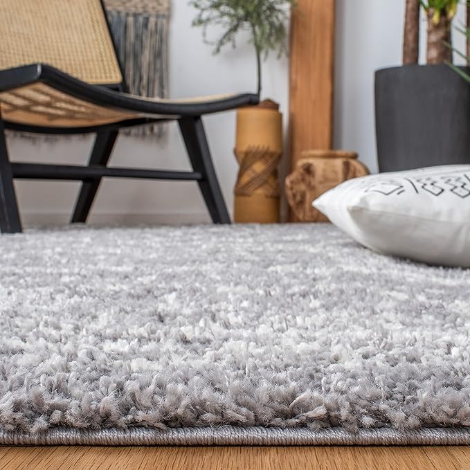 SAFAVIEH Arizona Shag Collection Runner Rug - 2'3" x 6', Grey & Ivory, Moroccan Design, Non-Shedding & Easy Care, 1.6-inch Thick Ideal for High Traffic Areas in Living Room, Bedroom (ASG741G)